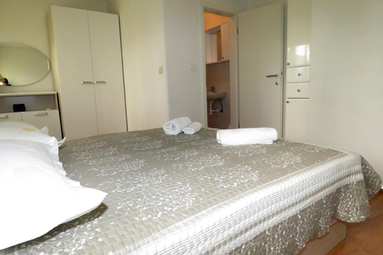 De La Marina Apartment Makarska